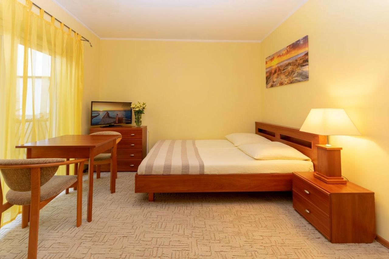 Pensjonat Marynarski - Apartamenty Darłówko Eksteriør billede